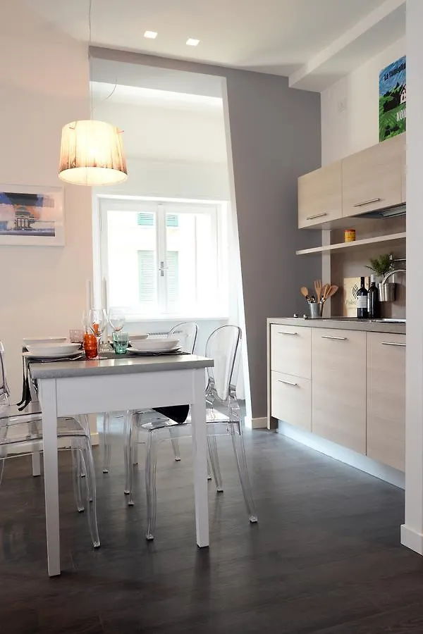 Apartment Art Design Appartamento Con Terrazzo By Logicasa Lake Como Italy